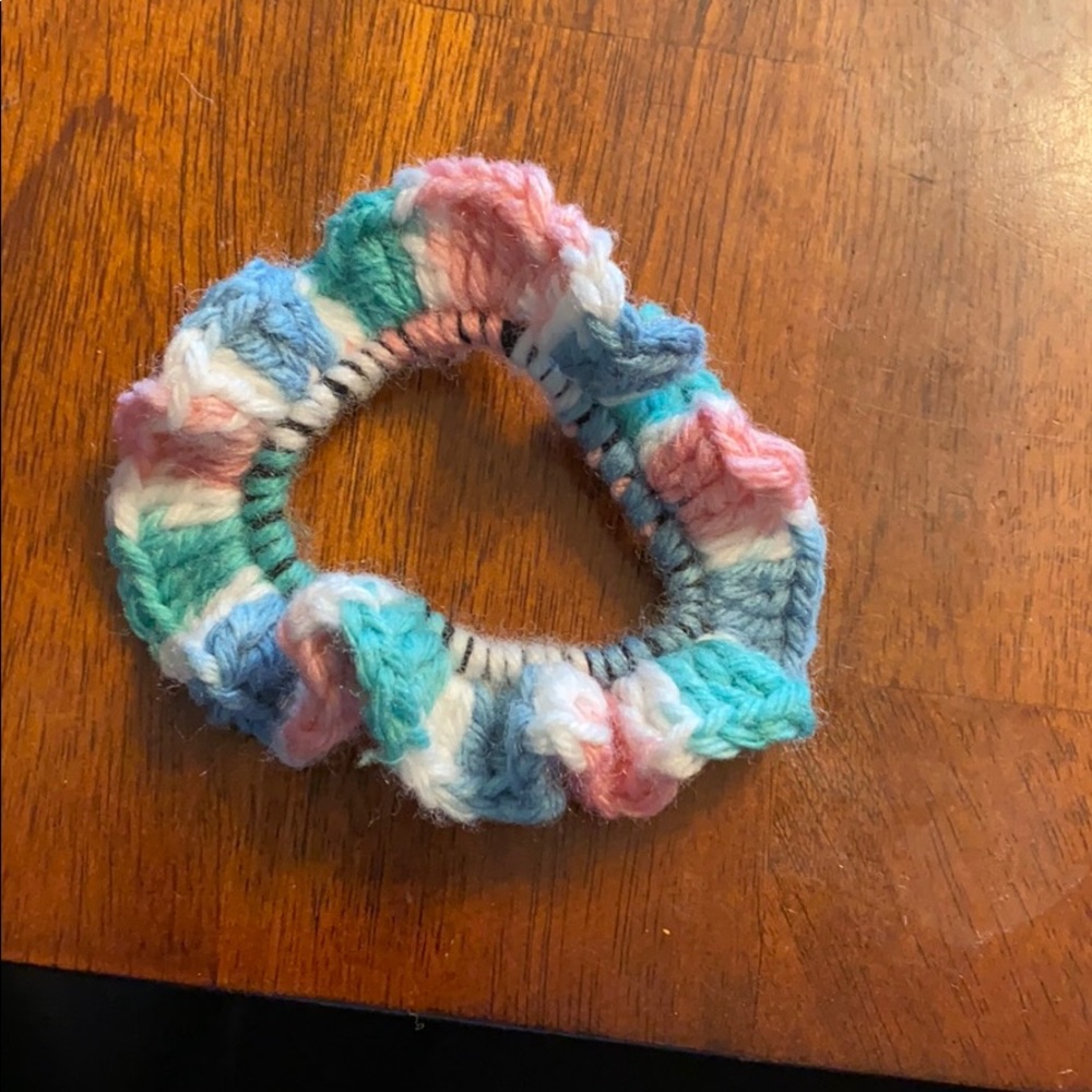 Crochet scrunches